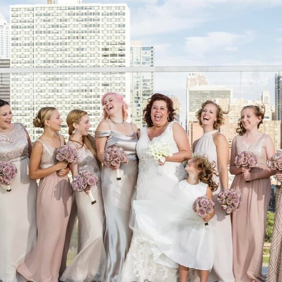 Hi I'm MelJoy....I love to shop and treasure hunt...so you don't have to! - Picture 3 of 11